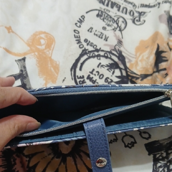 Elegant Blue Owl Print Women's Wallet - Picture 4 of 8